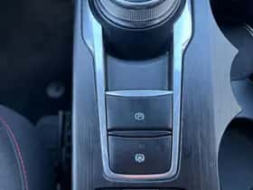 Ford Kuga (2023) thumbnail 36