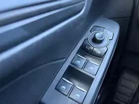 Ford Kuga (2023) thumbnail 38