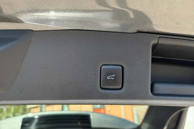 Ford Kuga (2023) thumbnail 39