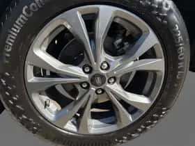Ford Kuga (2023) thumbnail 9