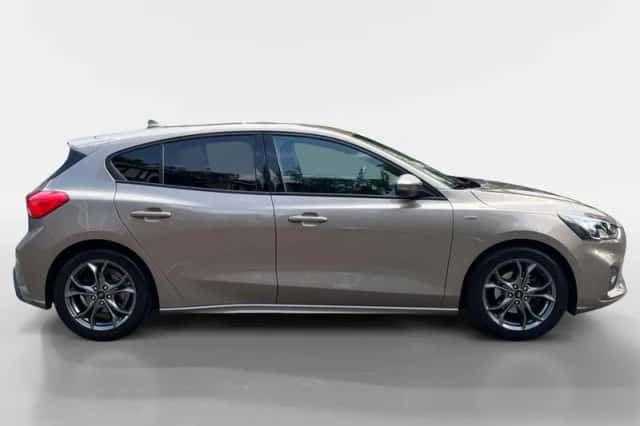 Ford Focus (2019) thumbnail 4