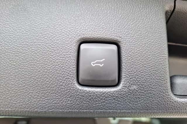 Ford Kuga (2026) thumbnail 23