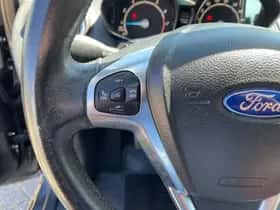 Ford Fiesta (2016) thumbnail 13