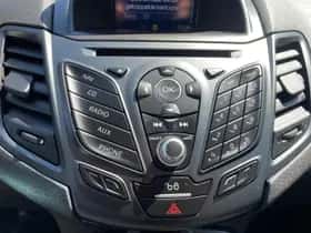 Ford Fiesta (2016) thumbnail 16