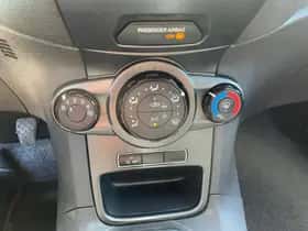 Ford Fiesta (2016) thumbnail 19