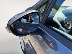 Ford Fiesta (2016) thumbnail 26