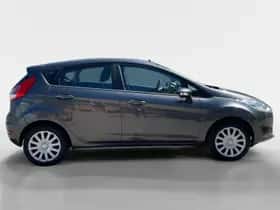 Ford Fiesta (2016) thumbnail 4
