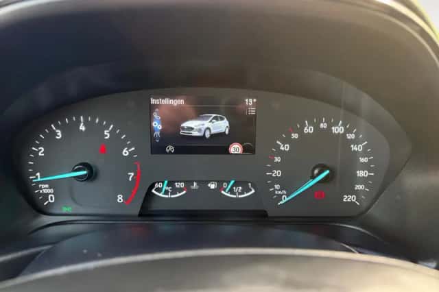 Ford Fiesta (2023) thumbnail 12