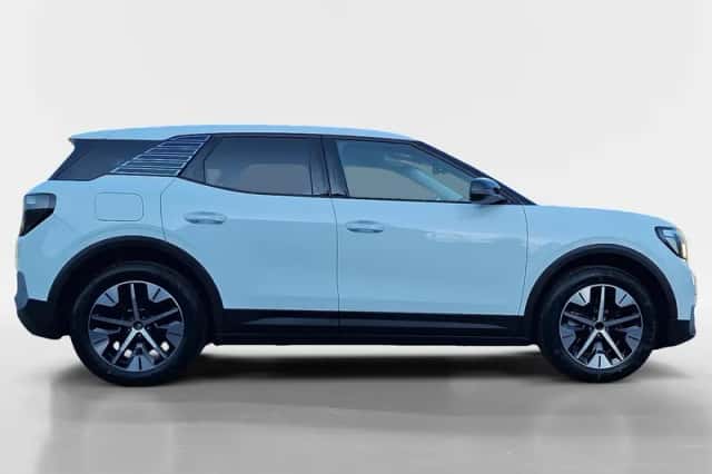 Ford Explorer (2025) thumbnail 4