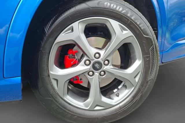 Ford Kuga (2026) thumbnail 2