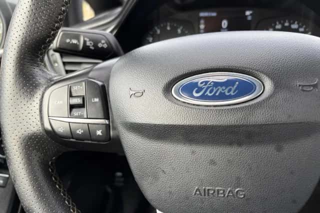 Ford Fiesta (2018) thumbnail 13