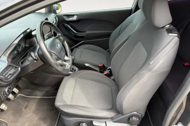 Ford Fiesta (2018) thumbnail 9