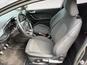 Ford Fiesta (2018) thumbnail 9