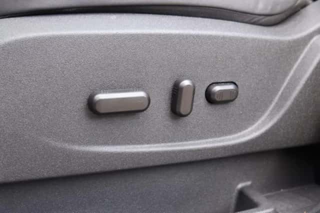 Ford Kuga (2017) thumbnail 15