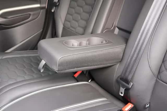 Ford Kuga (2017) thumbnail 17