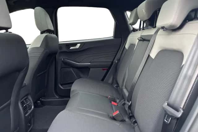 Ford Kuga (2026) thumbnail 38