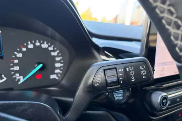 Ford Fiesta (2022) thumbnail 23