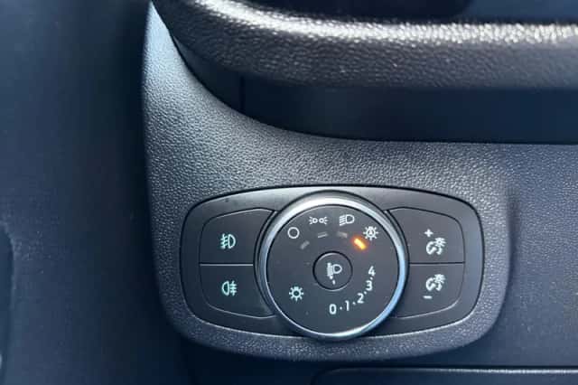 Ford Fiesta (2022) thumbnail 30