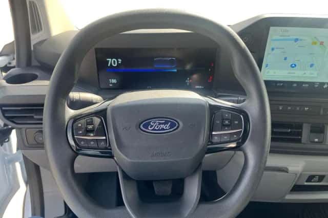 Ford E-Transit (2026) thumbnail 7