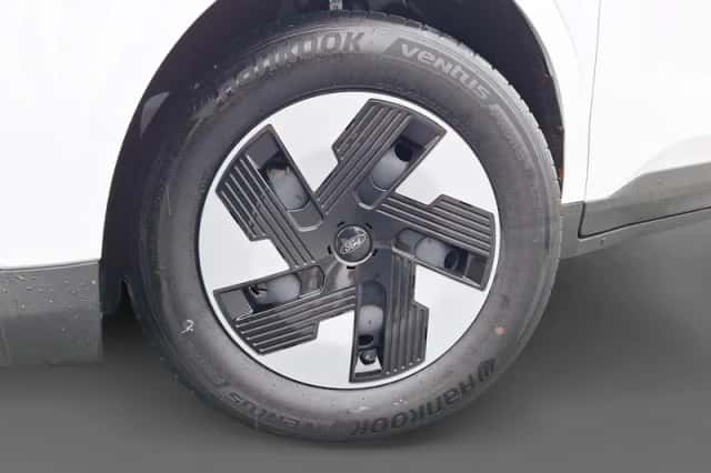 Ford E-Transit (2026) thumbnail 2