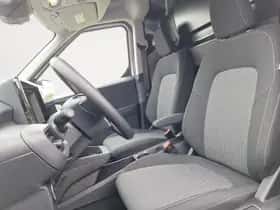 Ford E-Transit (2026) thumbnail 13