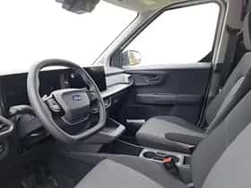 Ford E-Transit (2026) thumbnail 16