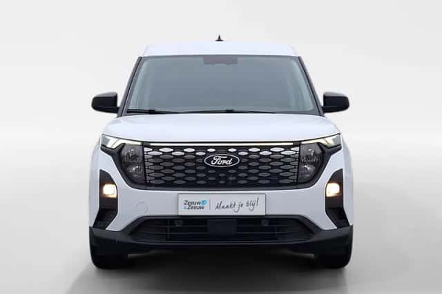 Ford E-Transit (2026) thumbnail 3