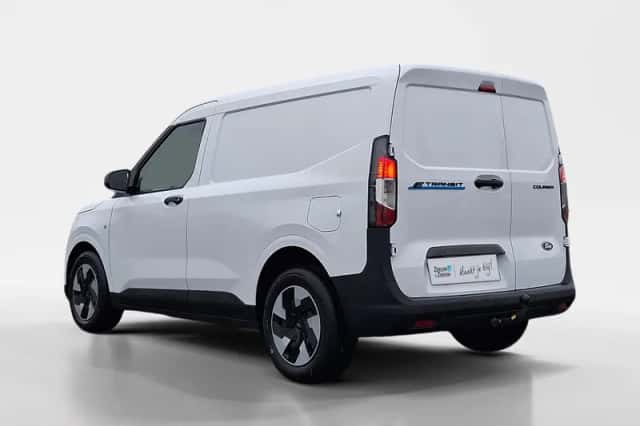 Ford E-Transit (2026) thumbnail 8