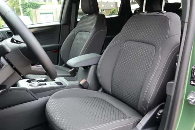 Ford Kuga (2025) thumbnail 10