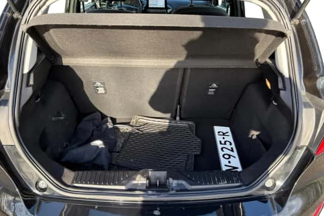 Ford Fiesta (2018) thumbnail 33