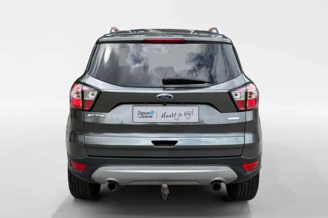 Ford Kuga (2018) thumbnail 2