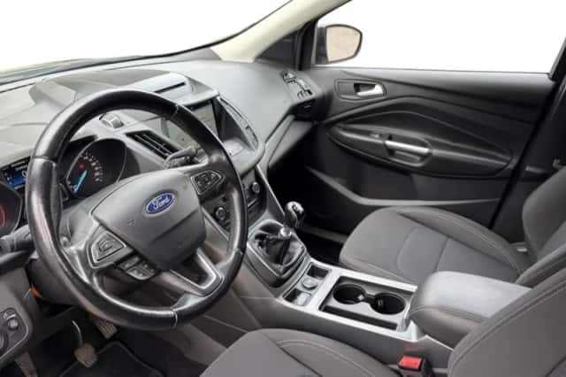 Ford Kuga (2018) thumbnail 12