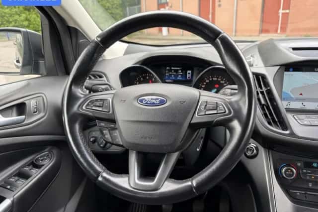 Ford Kuga (2018) thumbnail 13