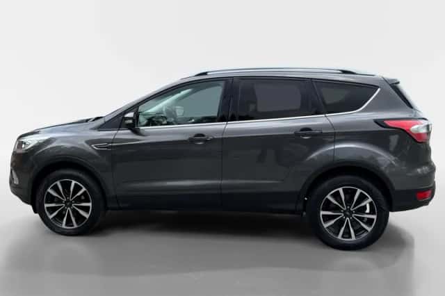 Ford Kuga (2018) thumbnail 4