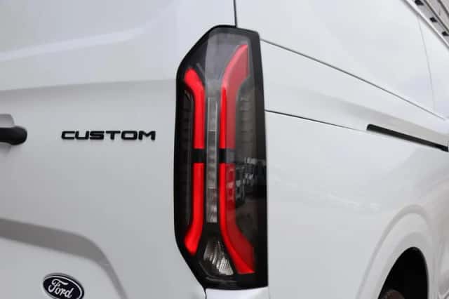 Ford E-Transit Custom (2026) thumbnail 12