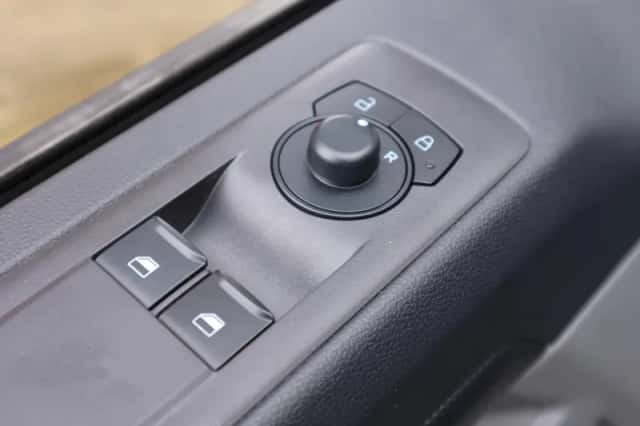 Ford E-Transit Custom (2026) thumbnail 19
