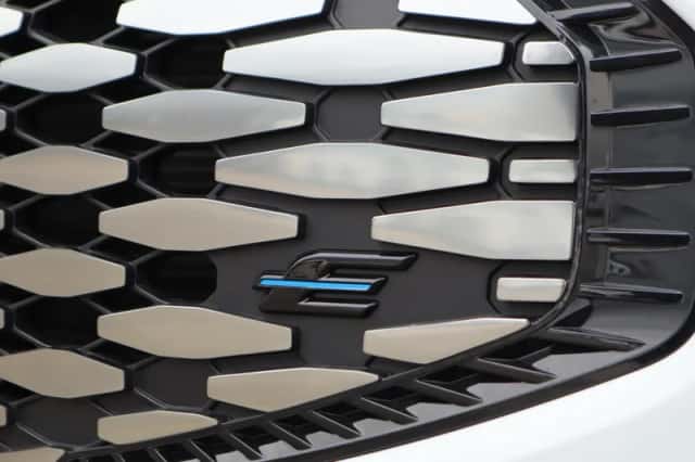 Ford E-Transit Custom (2026) thumbnail 4