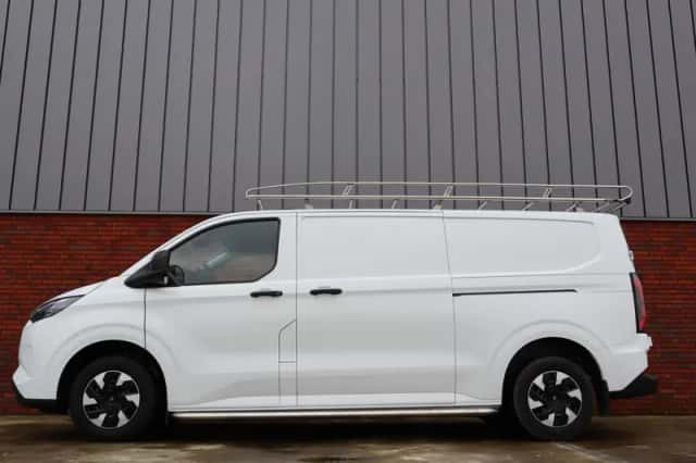 Ford E-Transit Custom (2026) thumbnail 6
