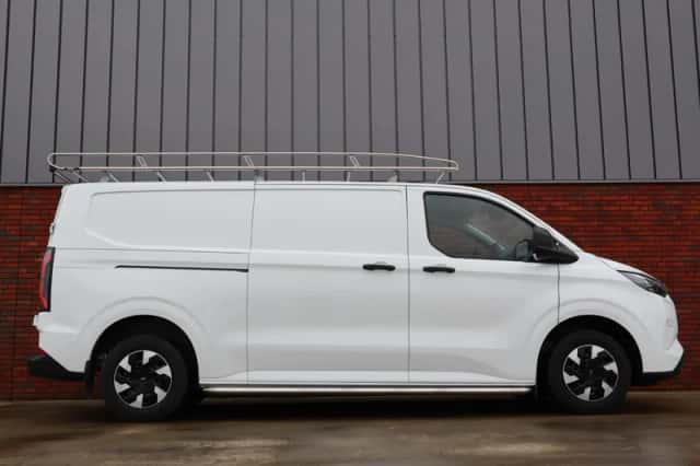 Ford E-Transit Custom (2026) thumbnail 7