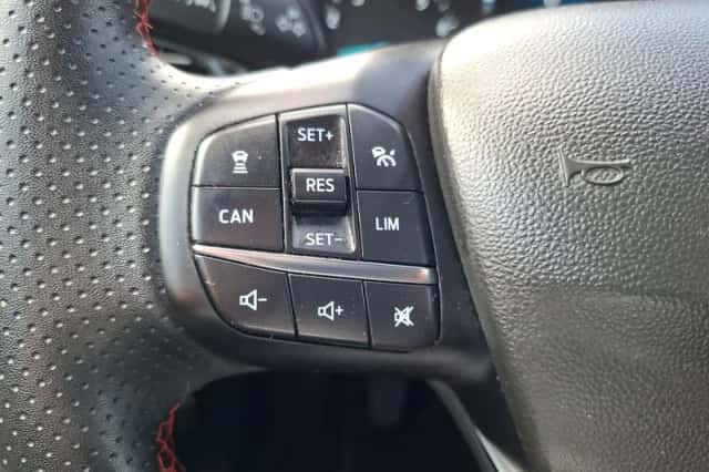 Ford Fiesta (2022) thumbnail 24