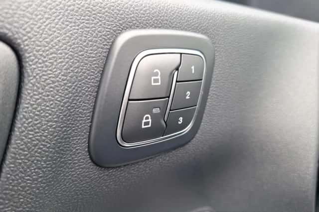 Ford Kuga (2026) thumbnail 22