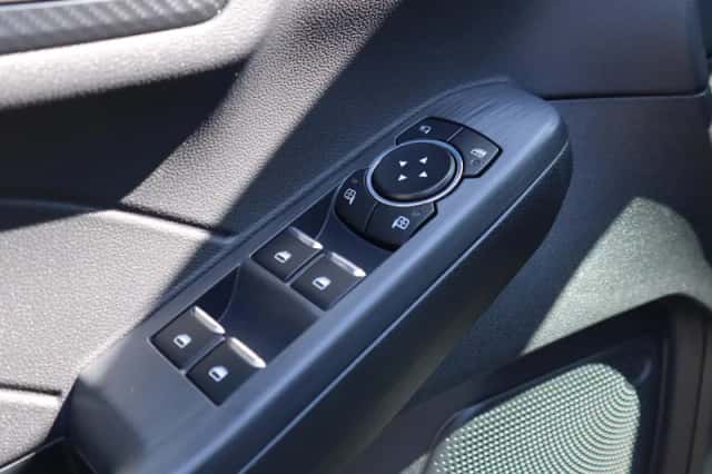 Ford Kuga (2026) thumbnail 24