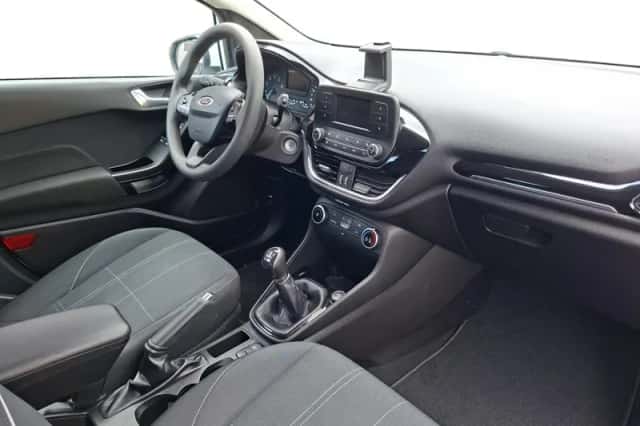 Ford Fiesta (2018) thumbnail 12