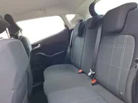 Ford Fiesta (2018) thumbnail 18