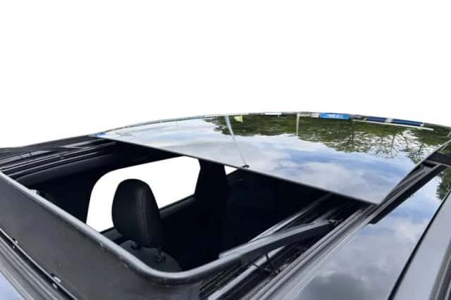 Ford Kuga (2022) thumbnail 24