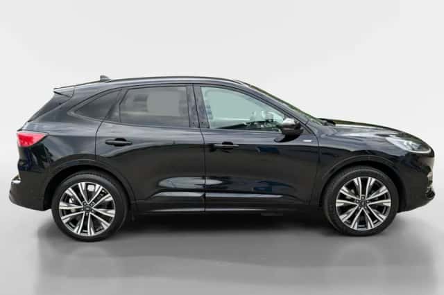 Ford Kuga (2022) thumbnail 4