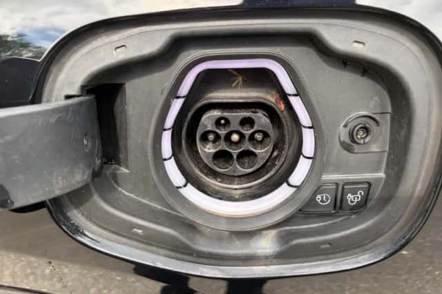 Ford Kuga (2022) thumbnail 35
