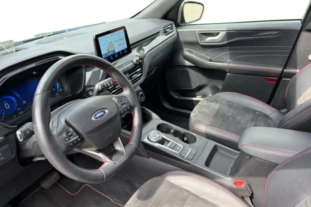 Ford Kuga (2022) thumbnail 36