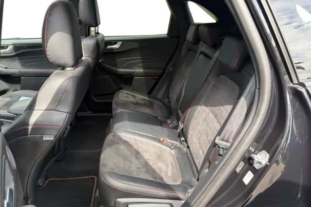 Ford Kuga (2022) thumbnail 41