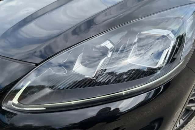 Ford Kuga (2022) thumbnail 9